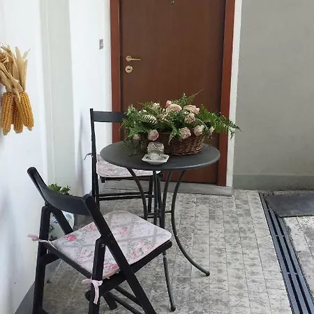 Il Vecchio Cortile דירה מנדלו דל לאריו